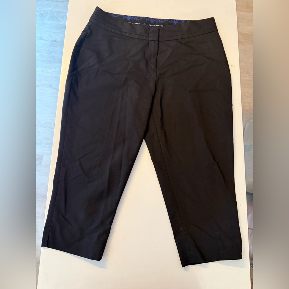 Peter Nygard Petites Cropped Black pants 12P